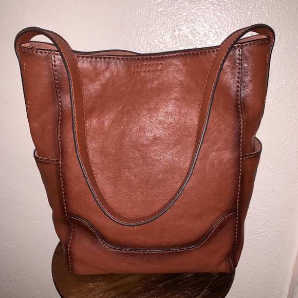frye side pocket hobo